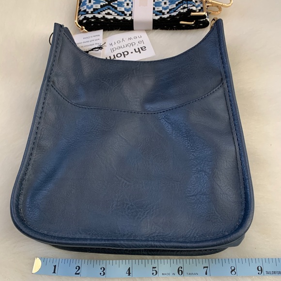 AHDORNED Medium Crossbody Bag - Picture 5 of 9